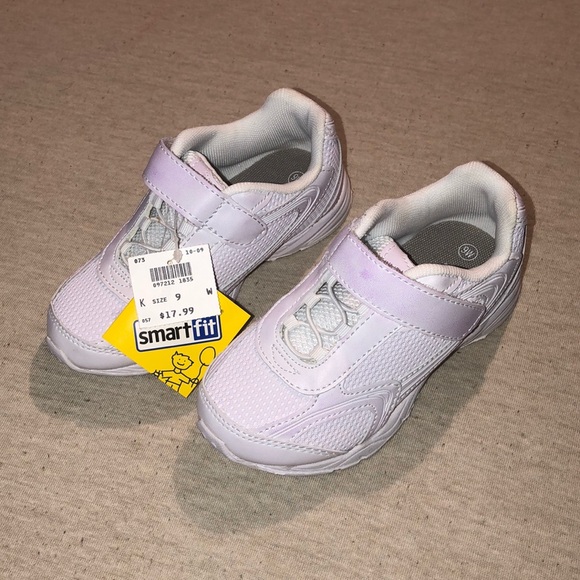 smartfit Other - 😍Brand New White Sneakers for kids🥰